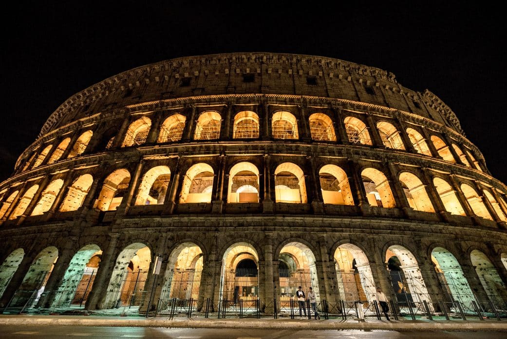 colosseo-di notte